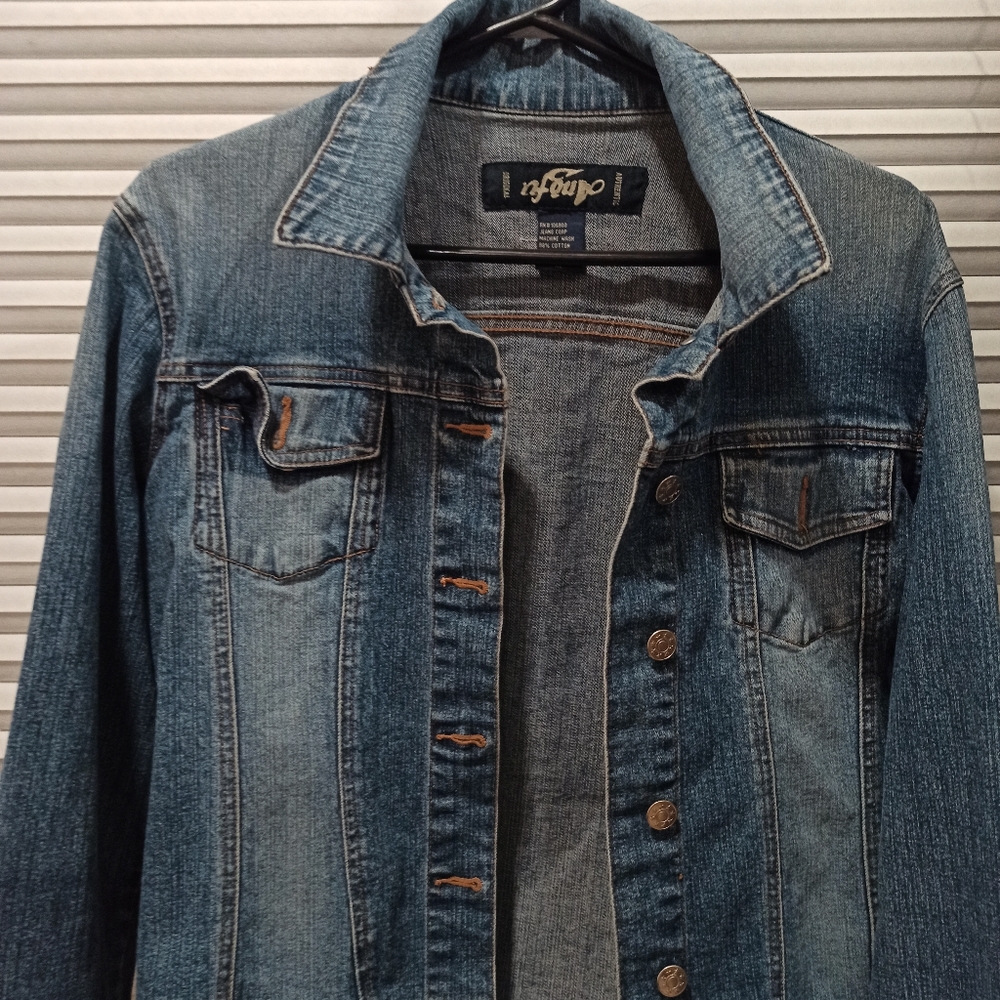 Denim jacket - Picture 4 of 16
